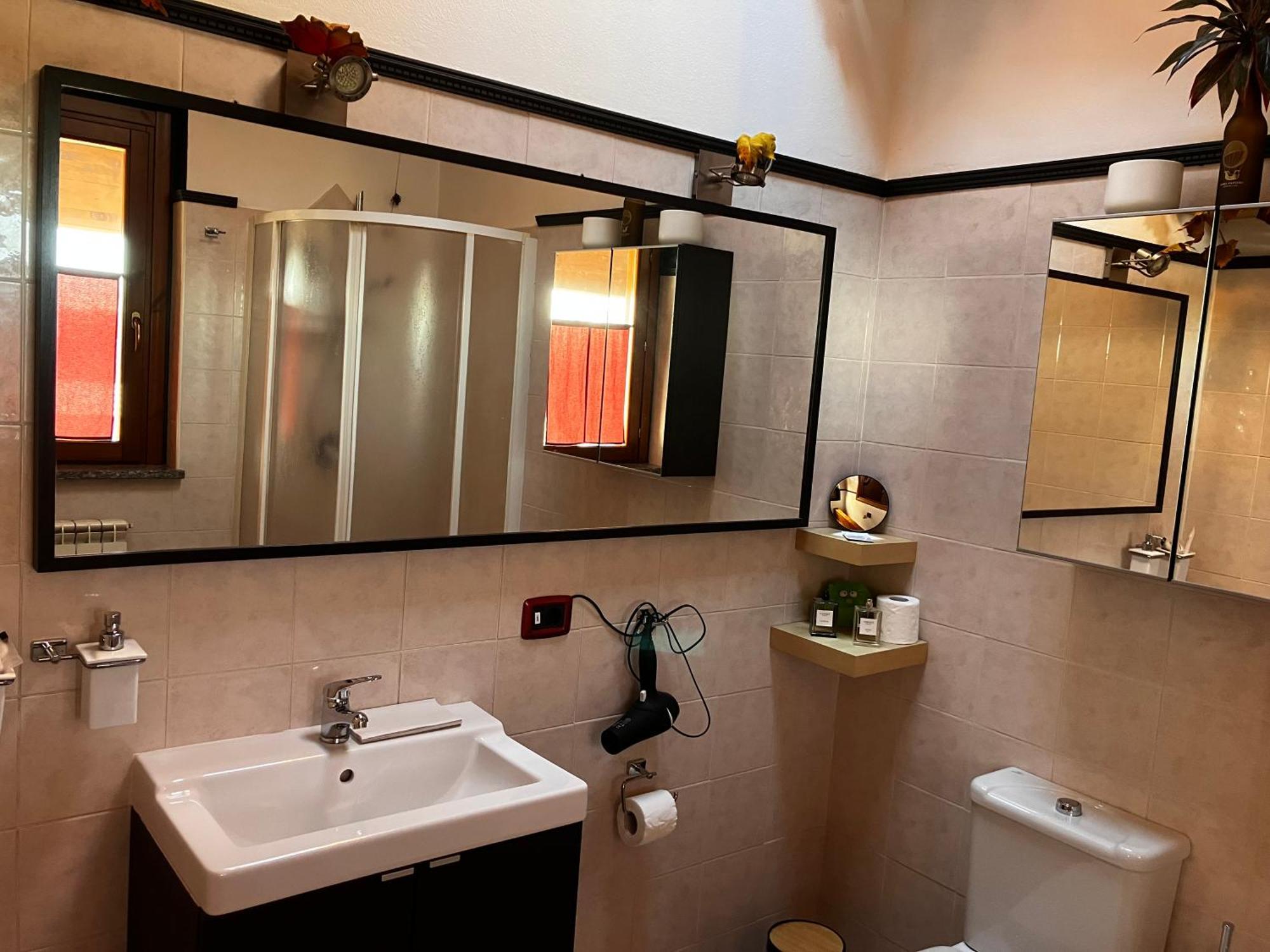 Appartamento A&A Attic Somma Lombardo Esterno foto