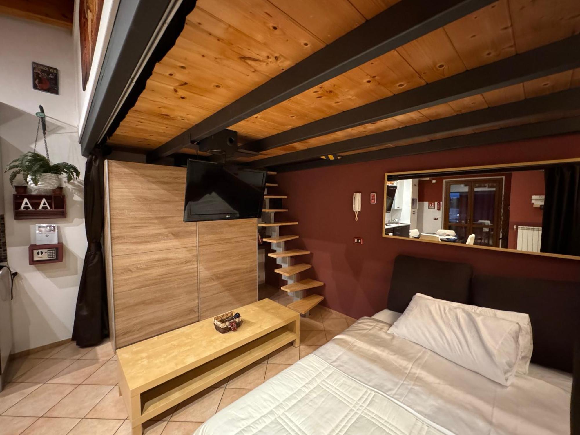 Appartamento A&A Attic Somma Lombardo Esterno foto